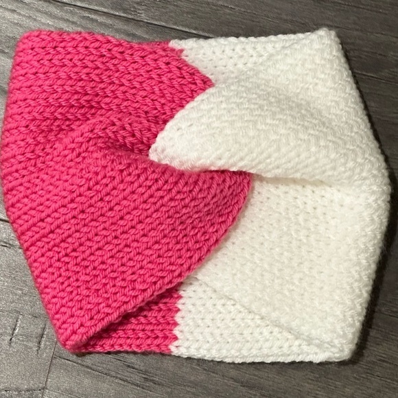Accessories - NWOT. Knit Turban Twist Turban. Stay warm and look cute too.